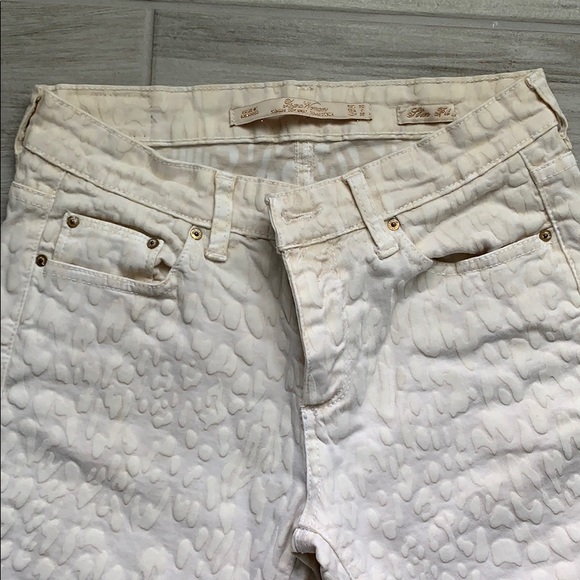 Cream Skinny Jeans with suede leopard print detail - Picture 2 of 5